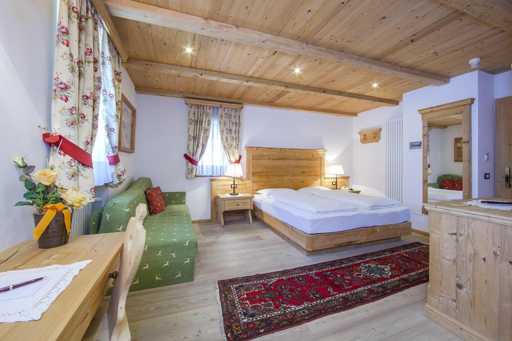 Hotel Corona Krone Selva di Val Gardena Exterior foto