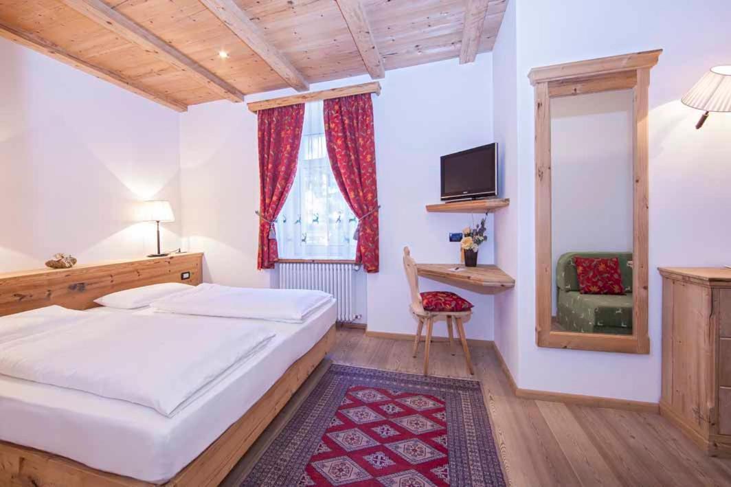 Hotel Corona Krone Selva di Val Gardena Exterior foto
